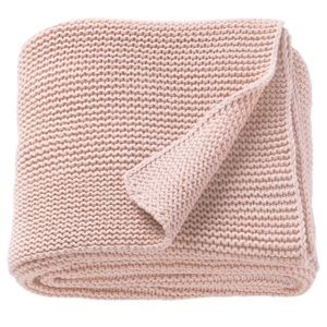 Throw pale pink blanket